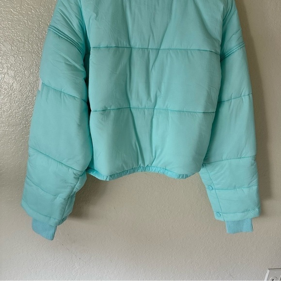 NEW FREE PEOPLE High Frequency Cropped Puffer jacket size M - Picture 8 of 16